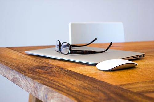 Devlin & Co are accountants based in the Melbourne suburb of South Yarra